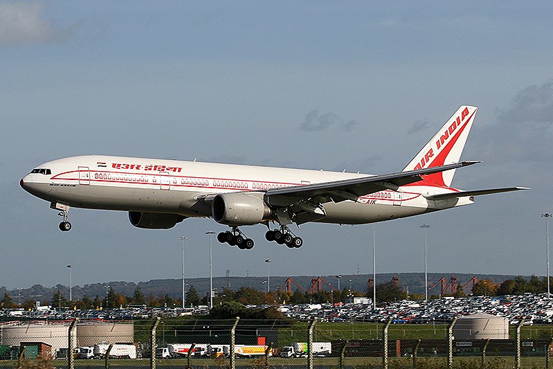 File:Air India VT-AIK B777-200 BHX(7) (25483712447).jpg