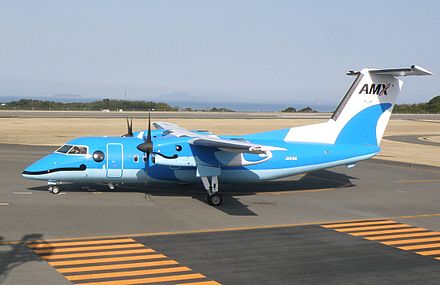 An Amakusa Airlines Bombardier Dash 8-103 at Amakusa Airfield, Kumamoto Prefecture, Japan (2013)