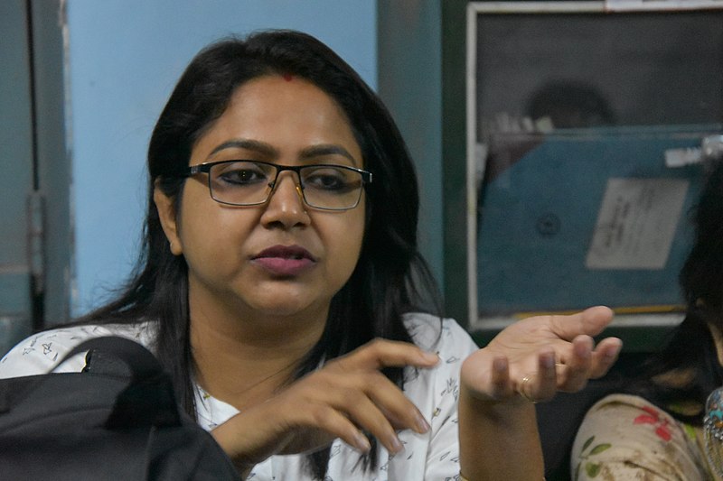 File:Ananya Mondal Talks - Wikimedia Meetup - Kolkata 2019-12-01 2740.JPG