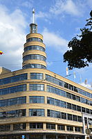Колишній національний радіоінститут на площі Флаге