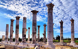 Mezitli ilçesindeki antik Soli Pompeipolis'in sütun dizileri