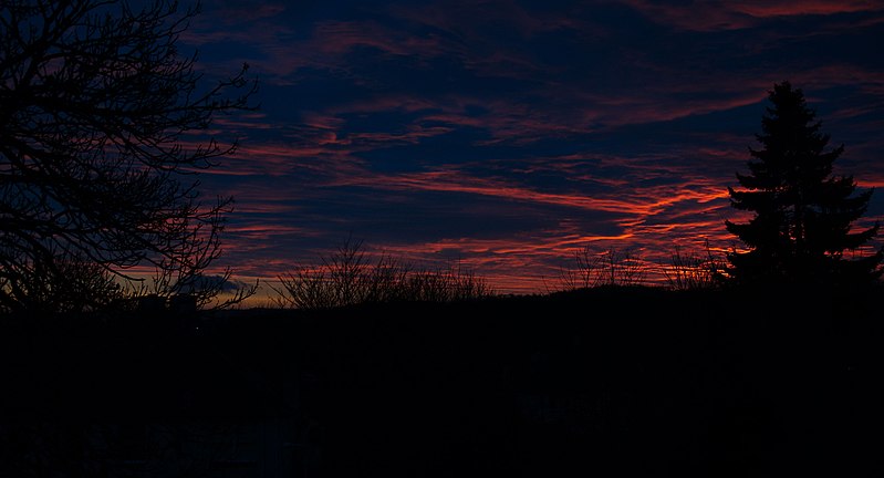 File:Another Edinburgh Sunrise (12114297515).jpg