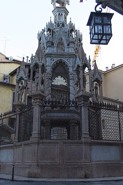 File:Arche scaligere verona 180528 1.jpg