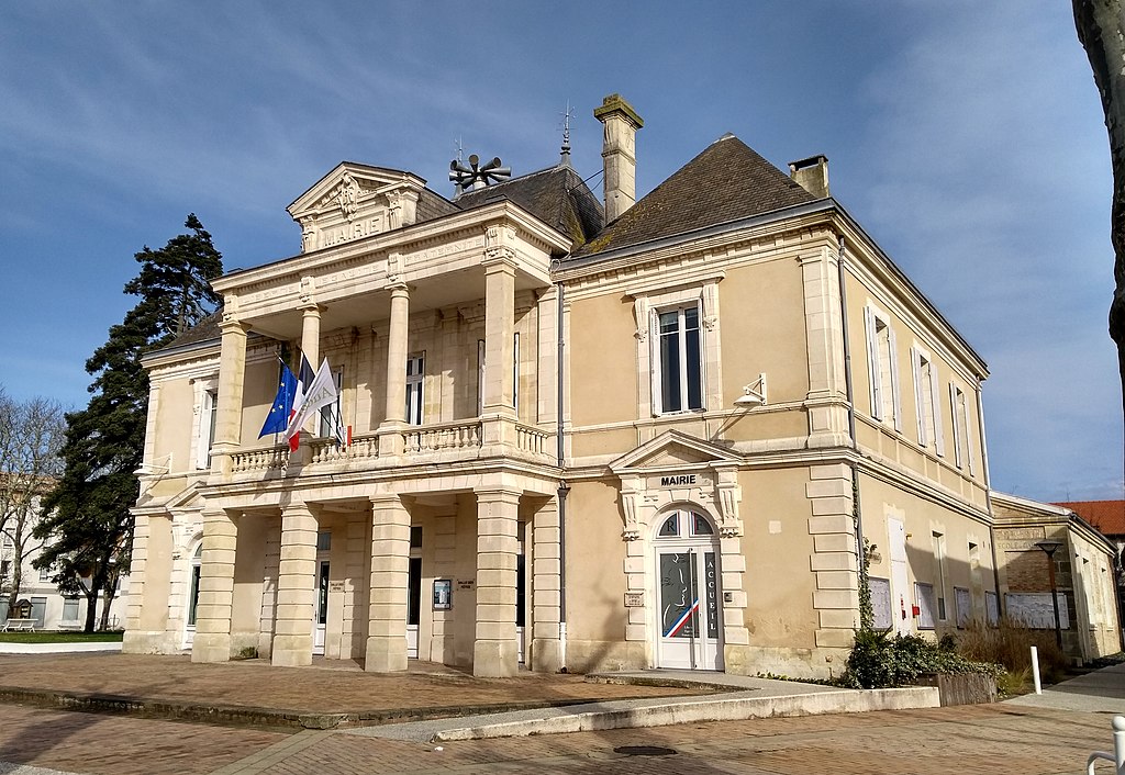 Audenge Mairie.jpg