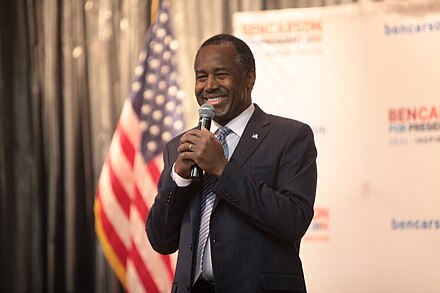 Carson speaking before the Nevada caucuses in February 2016