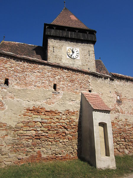 File:Biserica Fortificata din Axente Sever Sibiu Poza 2.JPG