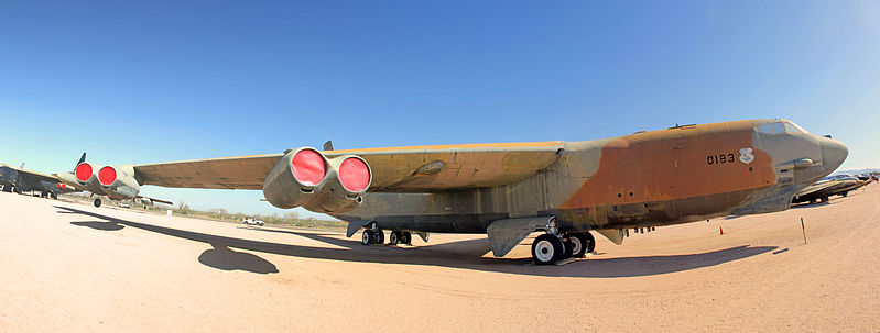 File:Boeing B-52G Stratofortress (12603 x 4780 pixel) (8584983143).jpg