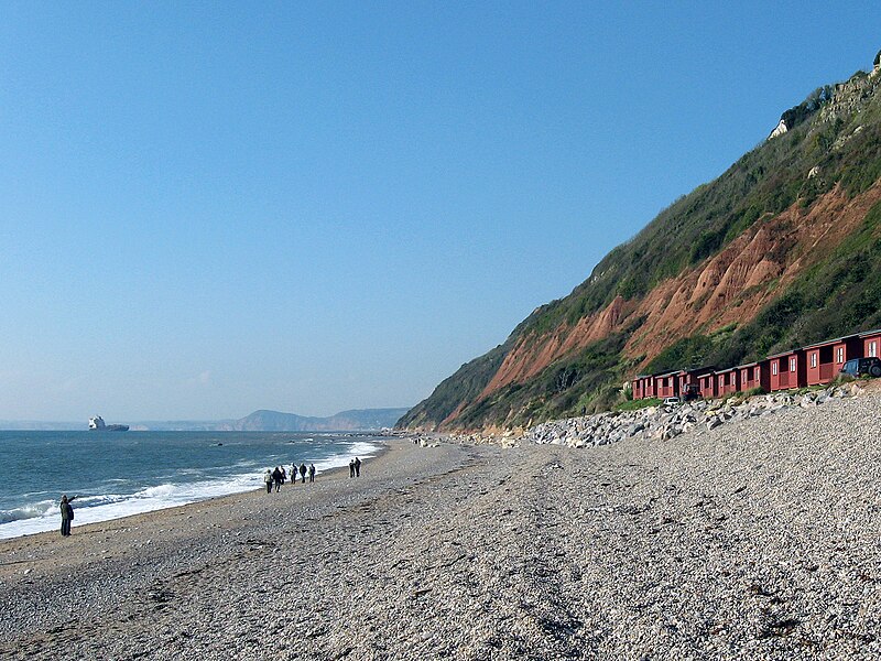 File:Branscombe Beach - geograph.org.uk - 3664502.jpg