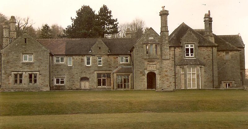 File:Bryngarw House Early 80s.jpg