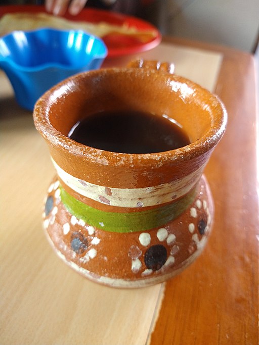 Café de olla en un negocio poblano