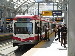 Calgary LRT-3.JPG