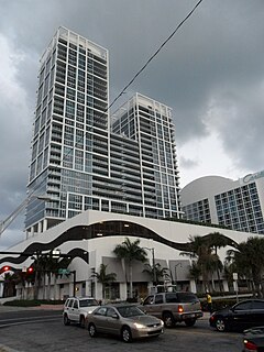 <span class="mw-page-title-main">Canyon Ranch Miami Beach</span> Hotel, Residential in Florida, United States