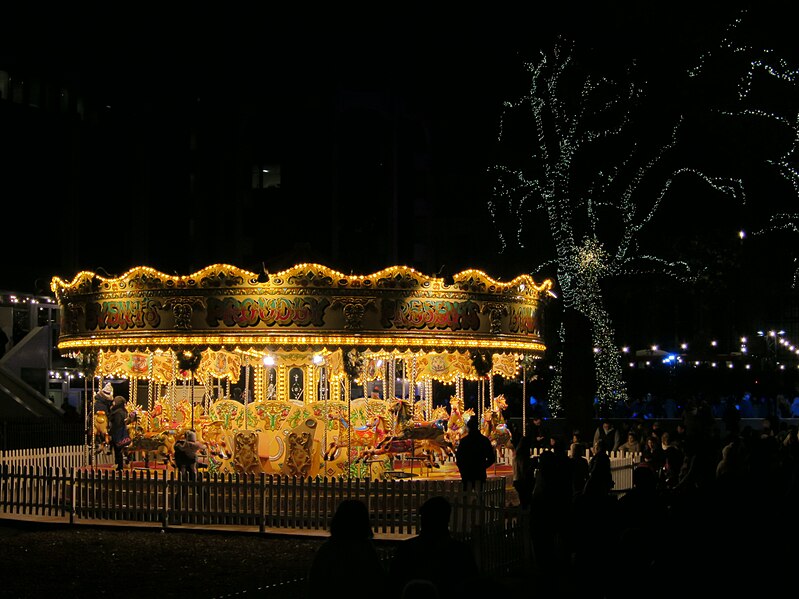 File:Carousel by Natural History Museum - geograph.org.uk - 5243889.jpg