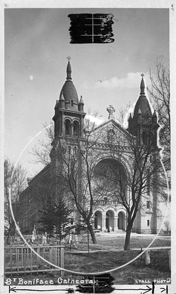 File:Cathédrale de Saint-Boniface au Manitoba BAnQ P748S1P2181.jpg