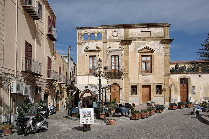 File:Cefalu BW 2012-10-11 11-39-44.JPG