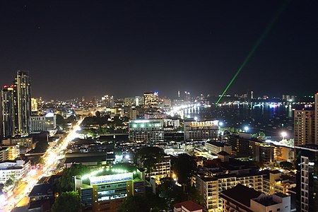 Tập_tin:Central_Pattaya,_Thailand_at_night_in_2017.jpg