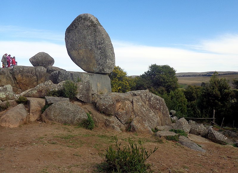 File:Cerro El Centinela, Tandil 03.jpg