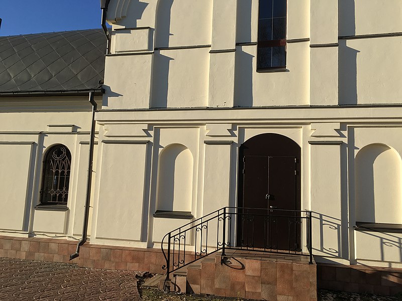 File:Church of the Theotokos of Tikhvin, Troitsk - 3490.jpg