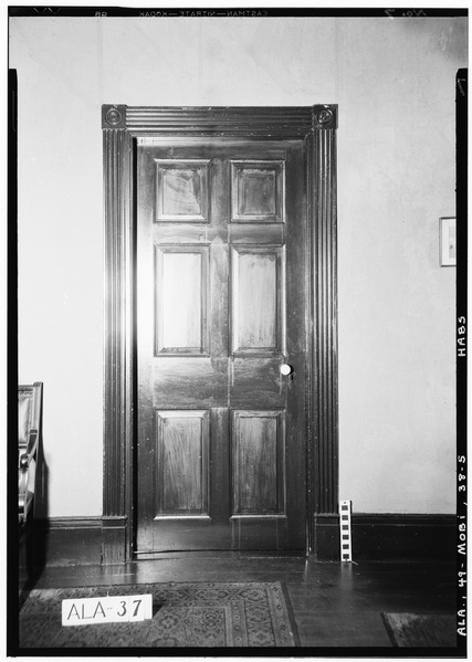 File:DOOR TO W. ROOM (VIEW FROM HALL) - Bishop Michael Portier House, 307 Conti Street, Mobile, Mobile County, AL HABS ALA,49-MOBI,38-5.tif