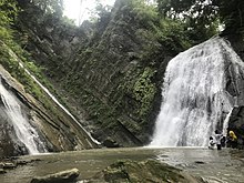 Damtua Waterfall (1).jpg