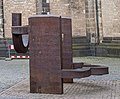 "De musica IV" Uslar Eduardo Chillida (baskischer Bildhauer) 99/2001 Corten-Stahlskulptur 9,6 Tonnen, 2,2 x 2,6 m aufgestellt 18. September 2001 http://www.general-anzeiger-bonn.de/news/kultur-und-medien/bonn/De-musica-IV-oder-Der-lange-Weg-zur-Kunst-article97318.html