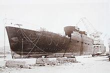 Conte di Savoia being scrapped, 1950 Demolizione del <<Conte Di Savoia>>.jpg