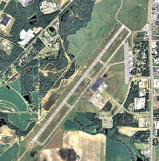 <span class="mw-page-title-main">Douglas Municipal Airport (Georgia)</span> Airport in Coffee County