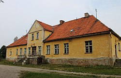 Smogulecka Wieś, manor kompleks