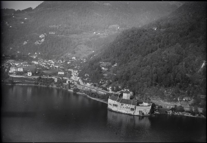 File:ETH-BIB-Veytaux, Schloss Chillon-LBS H1-011116.tif