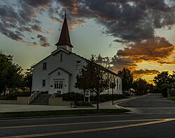 Eisenhower Chapel, Lowry AFB, yon ko'rinish.jpg