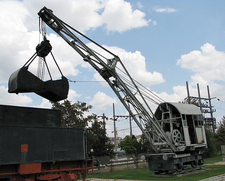 File:Electric Coal Loader No.4352 Ankara Museum.JPG