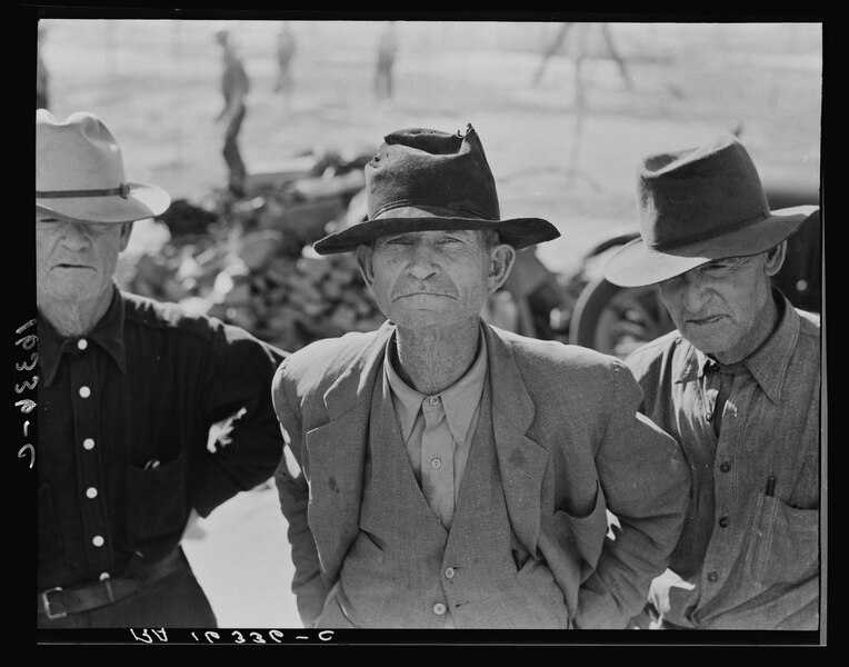 File:Ex-tenant farmer on relief grant in the Imperial Valley, California, 8b31812.tif