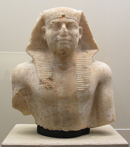 File:Framentary statue of a Pharaoh. Alabaster. (3210560224).jpg