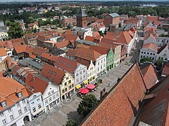 Casas a dos aguas en la plaza del mercado de Güstrow, vista aérea
