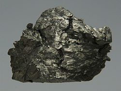 Čisté (99,95%) amorfní gadolinium, 12 g