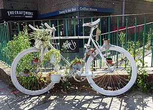 Ghost bike - Wikipedia