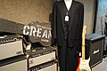 Claptons Versace-Anzug, getragen während der Journeyman World Tour