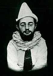 Toulouse Lautrec como payaso, fotografía de Maurice Guibert