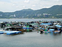 Fish farming at Yim Tin Tsai (Tai Po). HK YimTinTsai MaricultureRaft.JPG