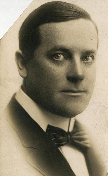 File:Hal Stephens, vaudeville actor (SAYRE 9572).jpg