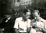 Miniatuur voor Bestand:Heinz-guenther knolle + walter jockisch berlin doenhoffplatz sommer 1932.png