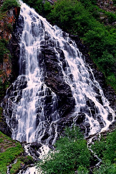 Horsetail falls, one of many waterfalls visible as the highway traverses Keystone Canyon