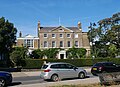 The late 18th-century Hostel of God house in Clapham. [189]