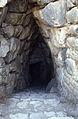 La grotta ricostruita con massi sovrapposti