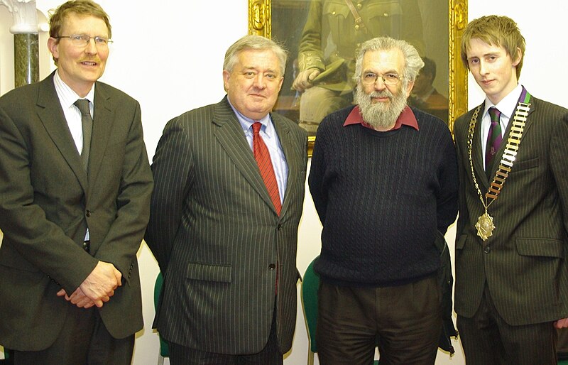 File:Justice Adrian Hardiman, Joseph Raz and Niall Ó hUiginn - 20090224.jpg