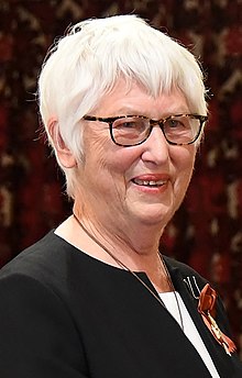 Karen Sewell (dipotong).jpg