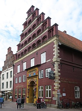 Lüneburg, Alte Ratsapotheke, Schaufassade, 2016-08-18, ama fec.jpg