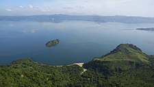 Una vista del lago de ilopango