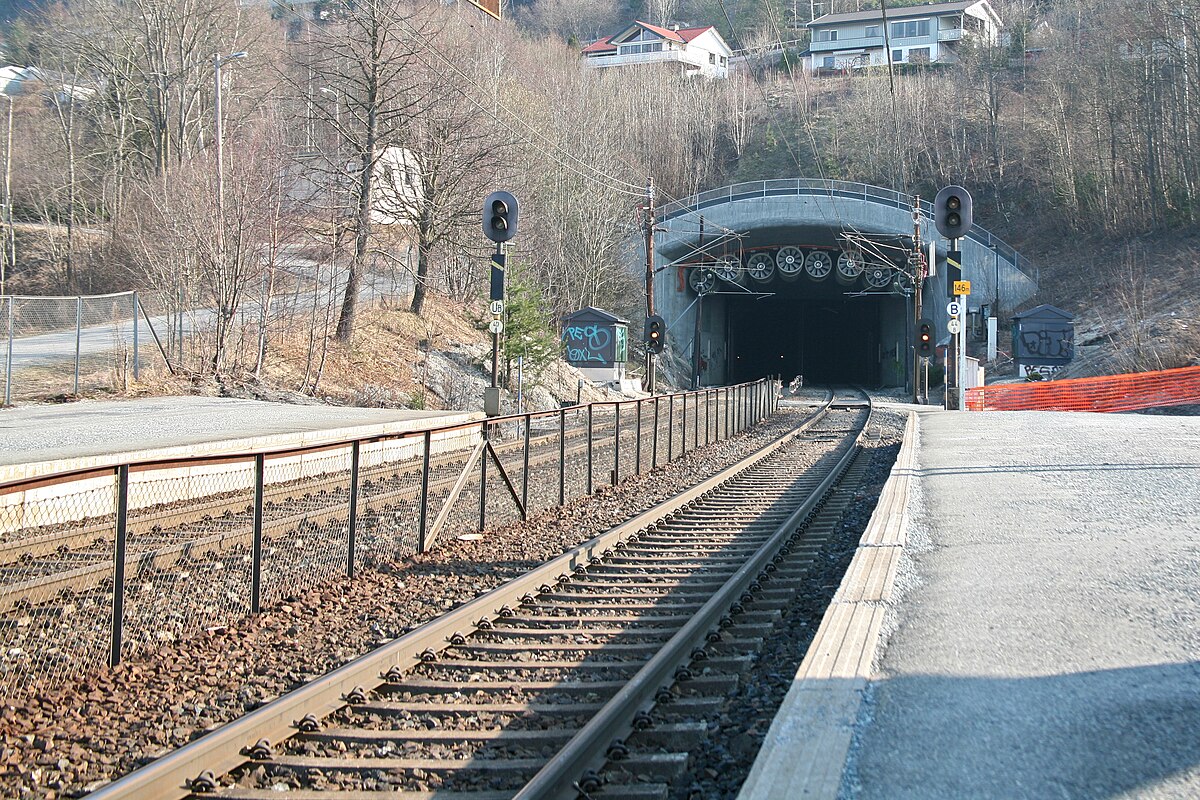 Lieråsen Tunnel - Wikipedia