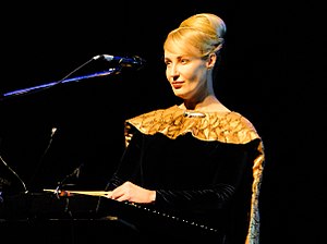 Lisa Gerrard: Leben, Ehrungen und Auszeichnungen, Diskografie